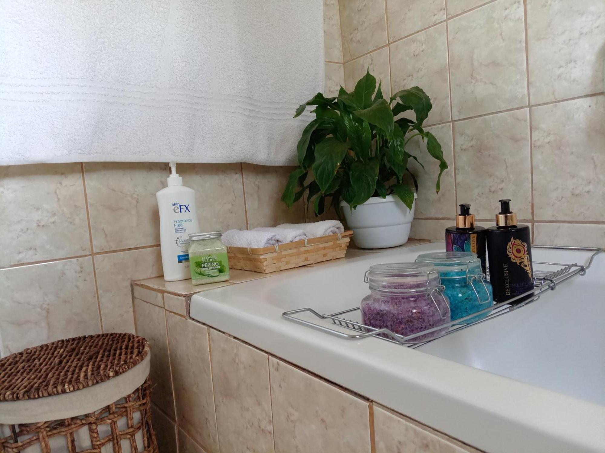 Olivia Pines Guesthouse Krugersdorp Luaran gambar