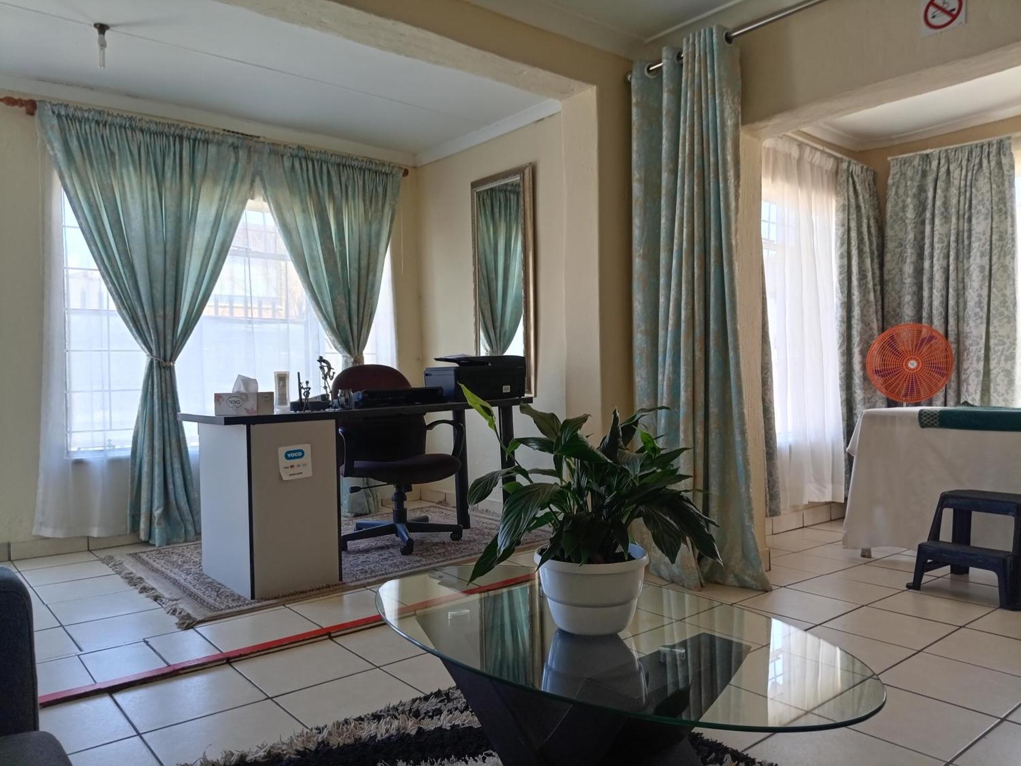 Olivia Pines Guesthouse Krugersdorp Luaran gambar