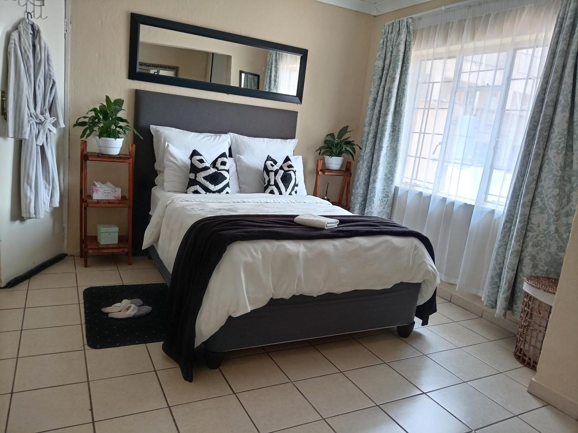 Olivia Pines Guesthouse Krugersdorp Luaran gambar