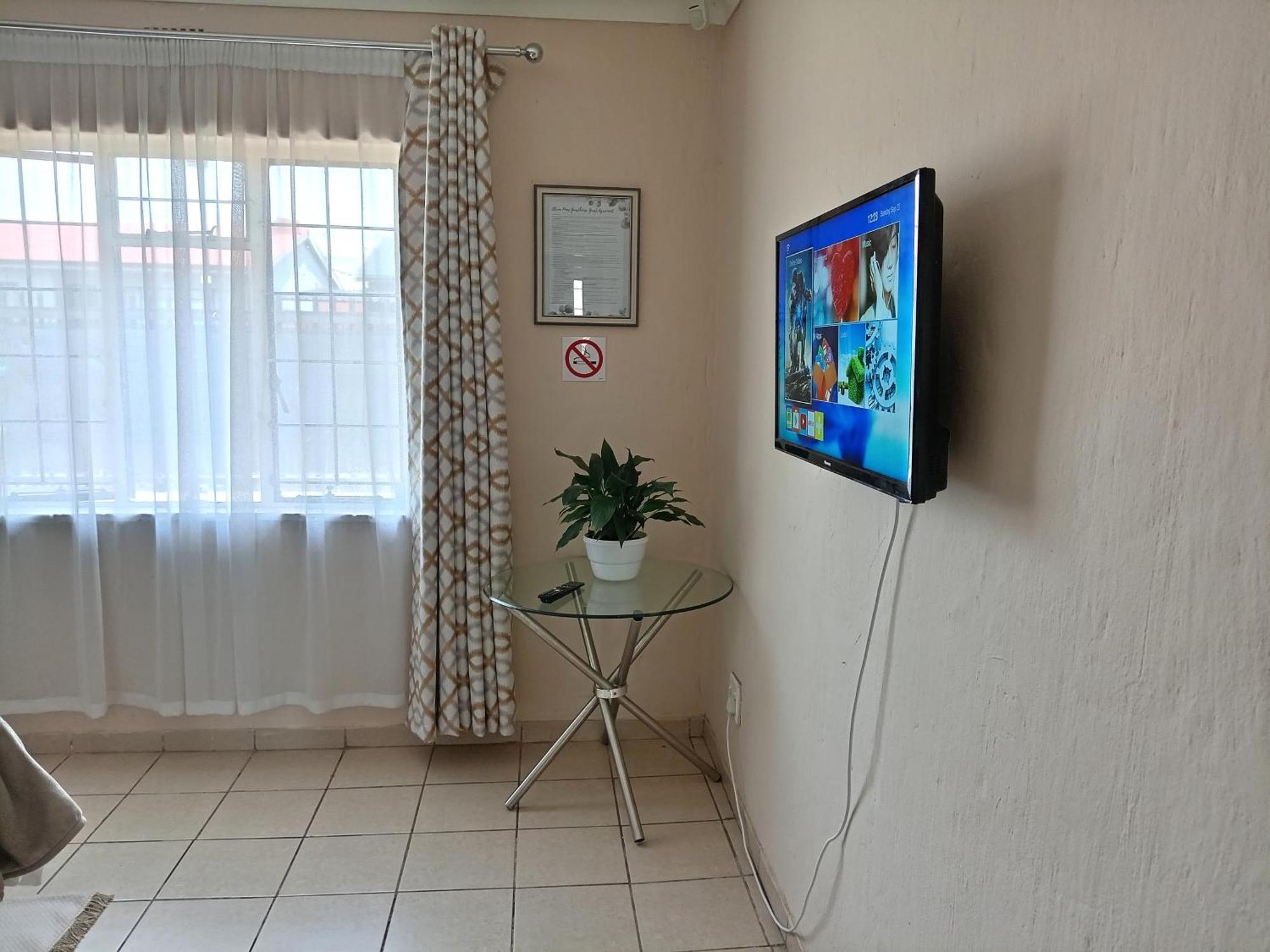 Olivia Pines Guesthouse Krugersdorp Luaran gambar