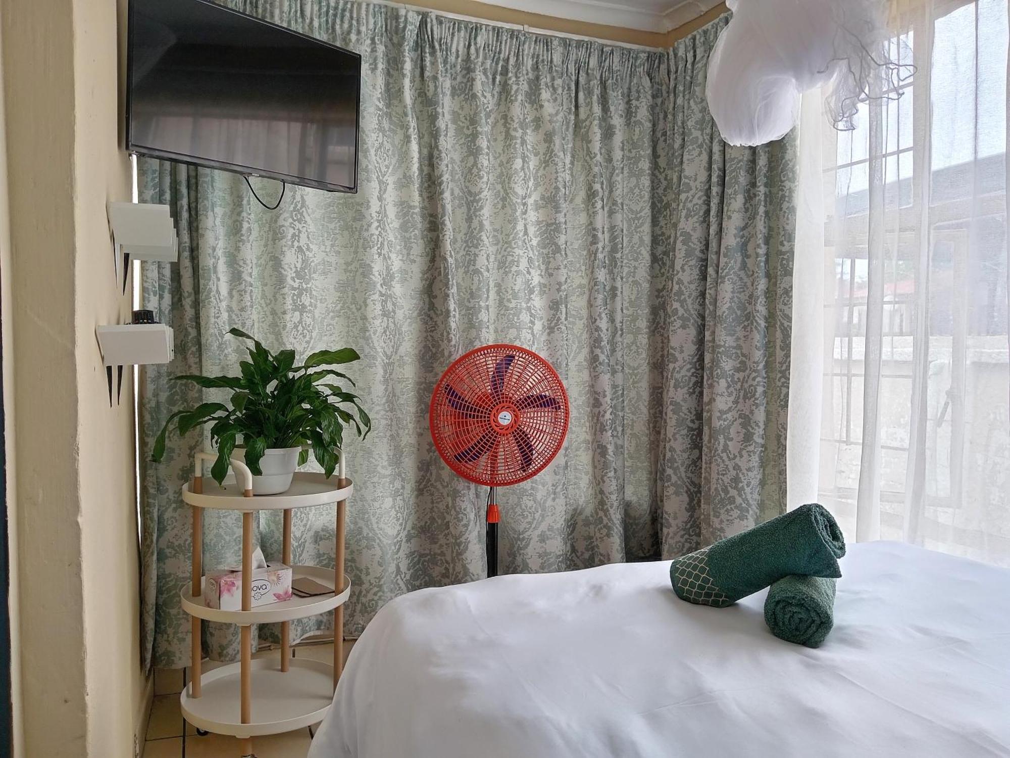 Olivia Pines Guesthouse Krugersdorp Luaran gambar